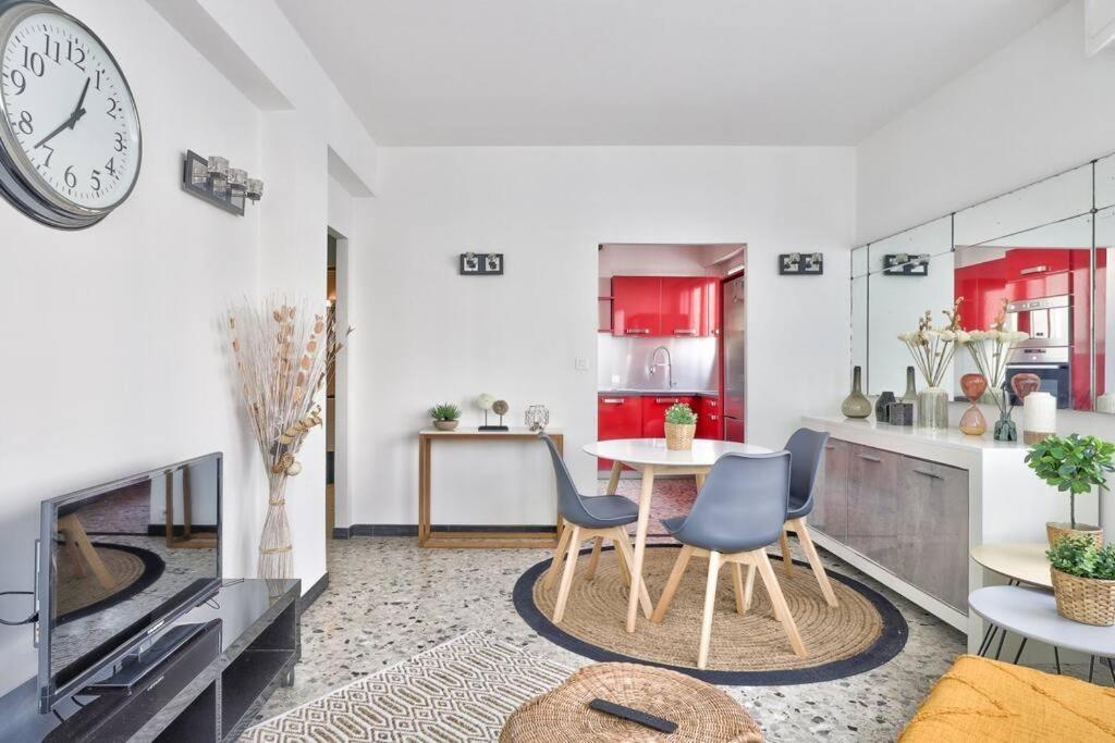 L29 Lenval Beach At 1Min Walk To Sea Front Ac Balcony Ница Екстериор снимка
